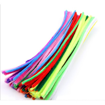 Children DIY chenille stem pipe cleaners craft